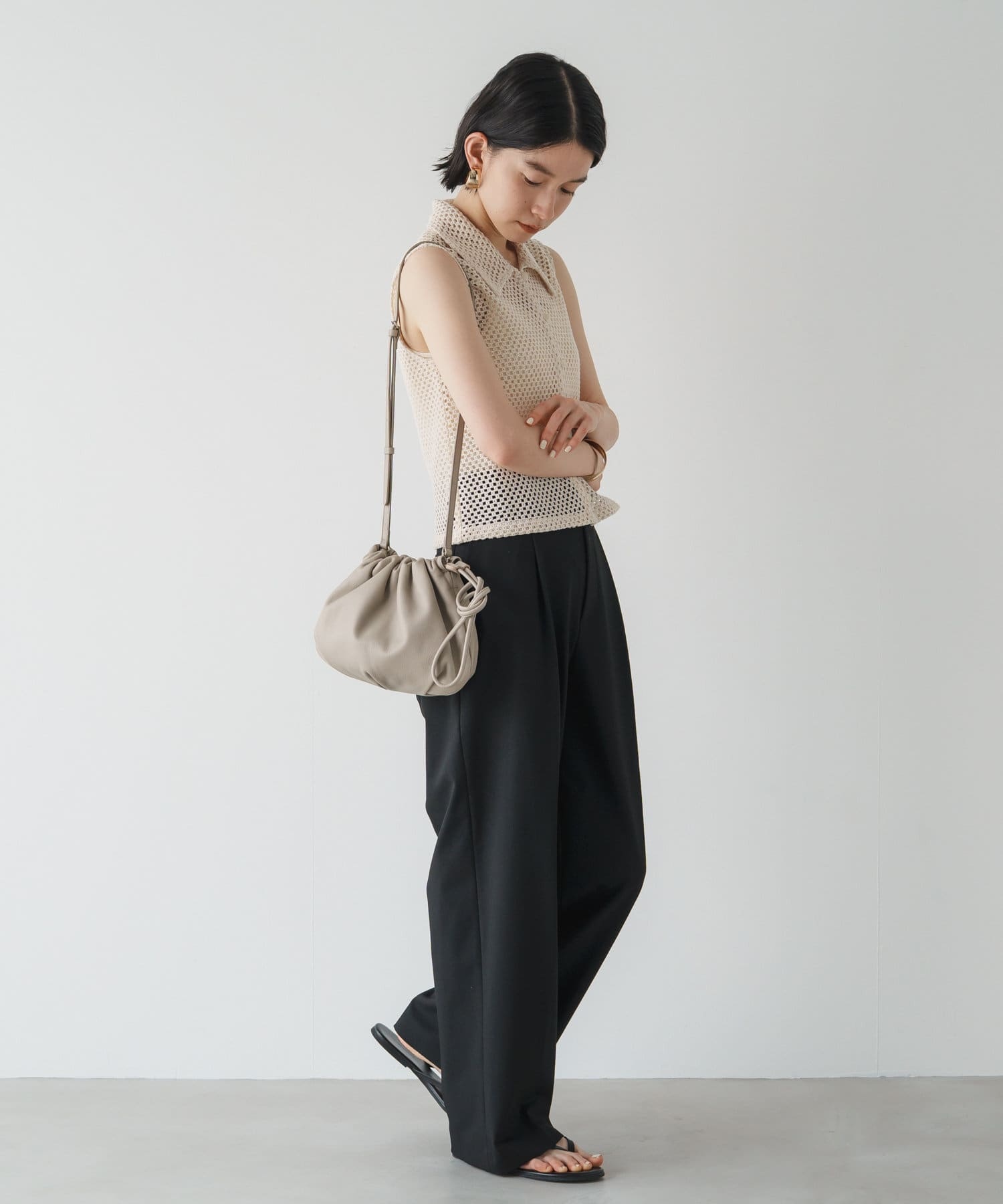 Russet [chi project] 4-way drawstring shoulder bag GrayBeige